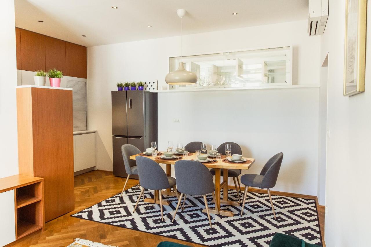 Top Location City Centre Condo In Historic Building With Free Garage Parking Lubiana Esterno foto